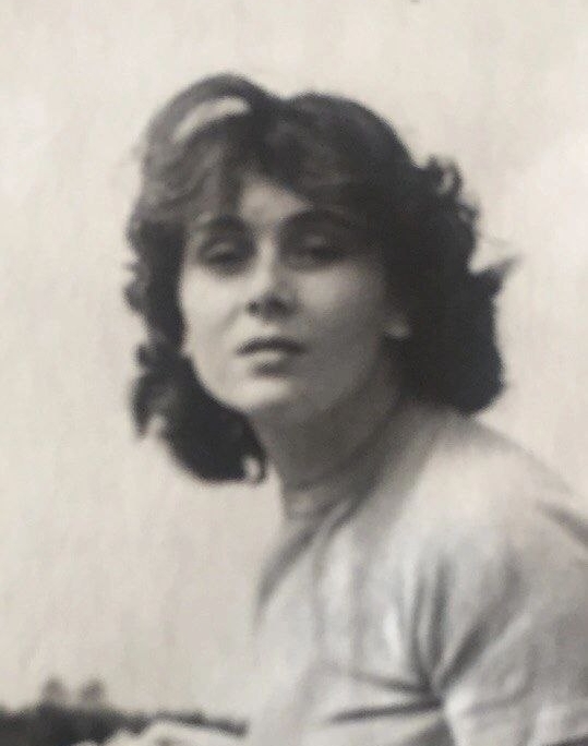 Лилия Михайловна Константинова — первый тренер Дениса по плаванию, в молодости